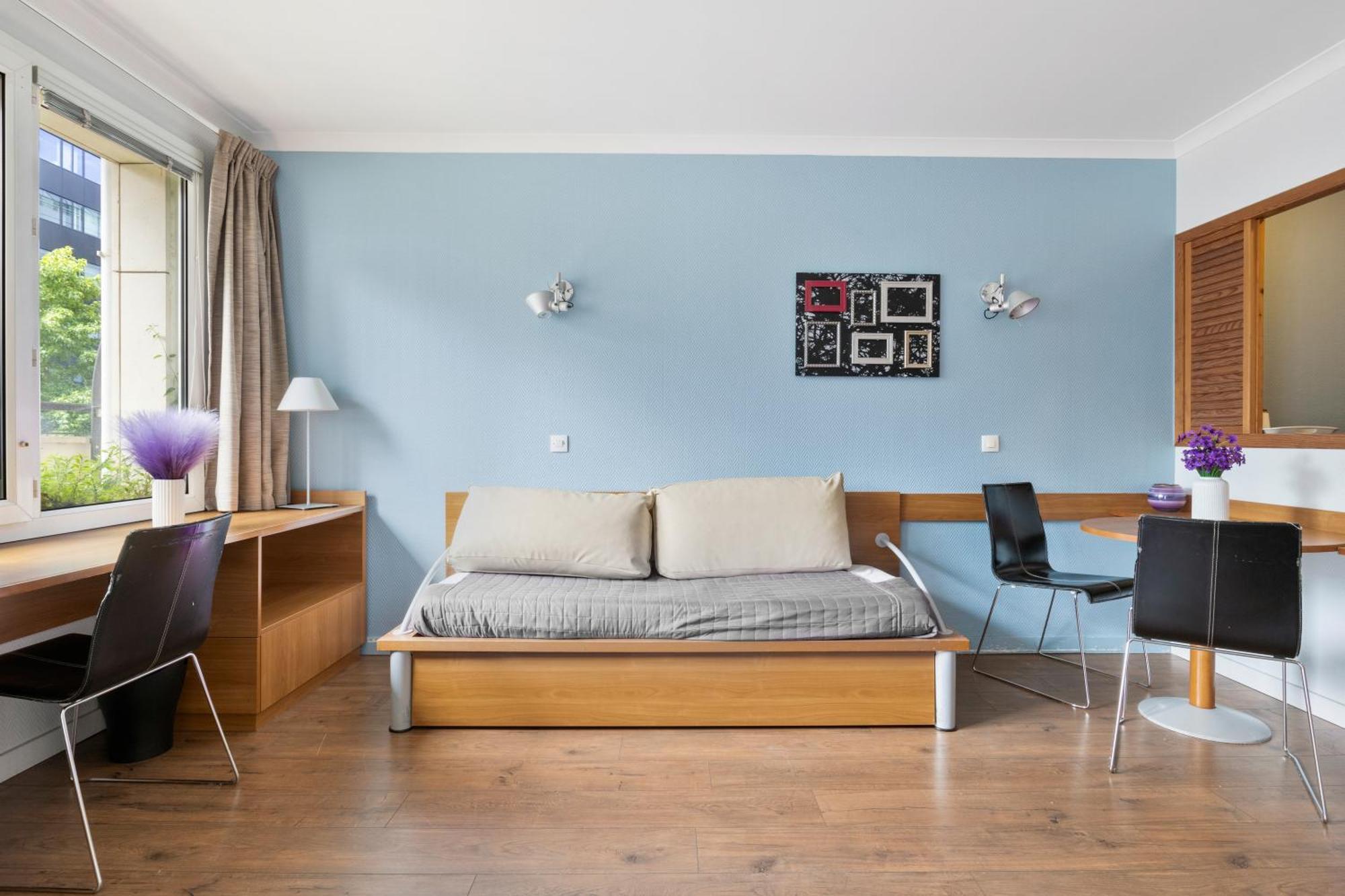 Grand Appartement Avec Balcon - Proche Parc Des Expo - Parking Privee Issy-les-Moulineaux Esterno foto