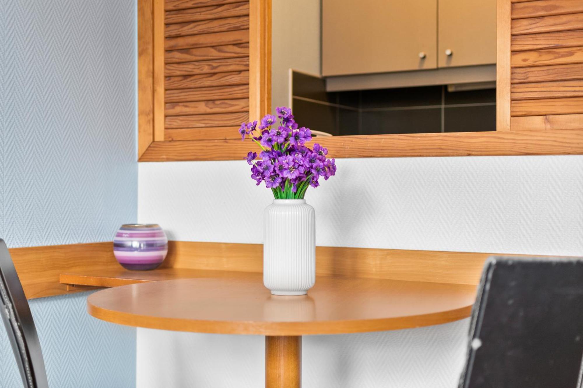 Grand Appartement Avec Balcon - Proche Parc Des Expo - Parking Privee Issy-les-Moulineaux Esterno foto